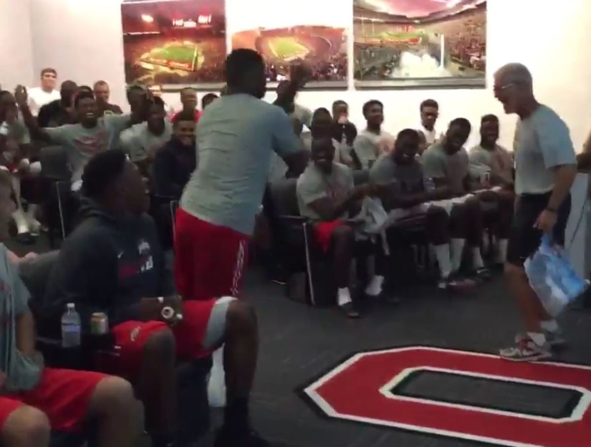 Ohio State players dance during special teams meeting.