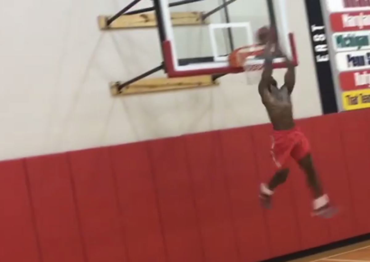 Ohio State's Curtis Samuel can really dunk.
