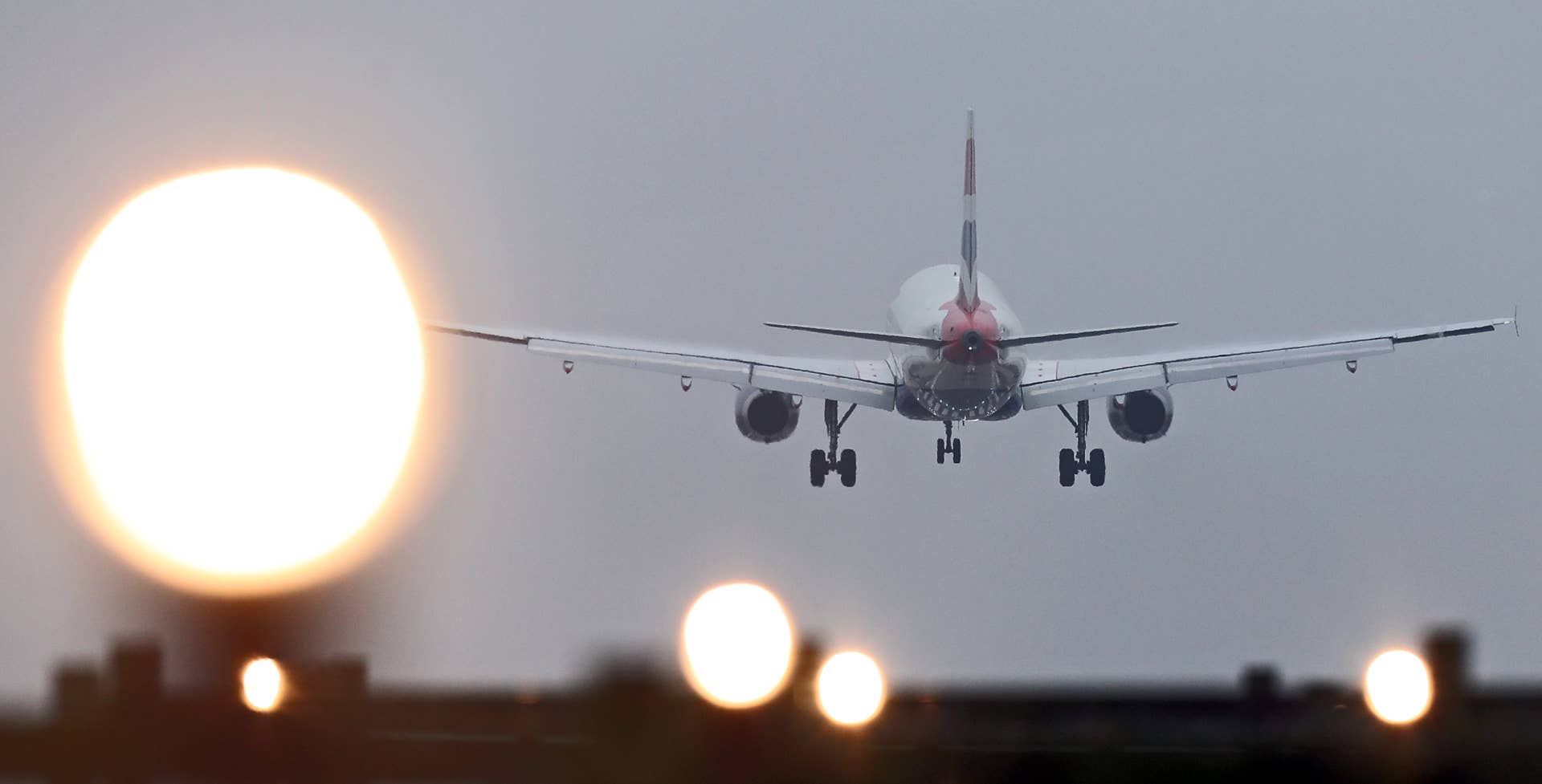 Look: NFL Team's Plane Had To Make Emergency Landing - Vimarsana News