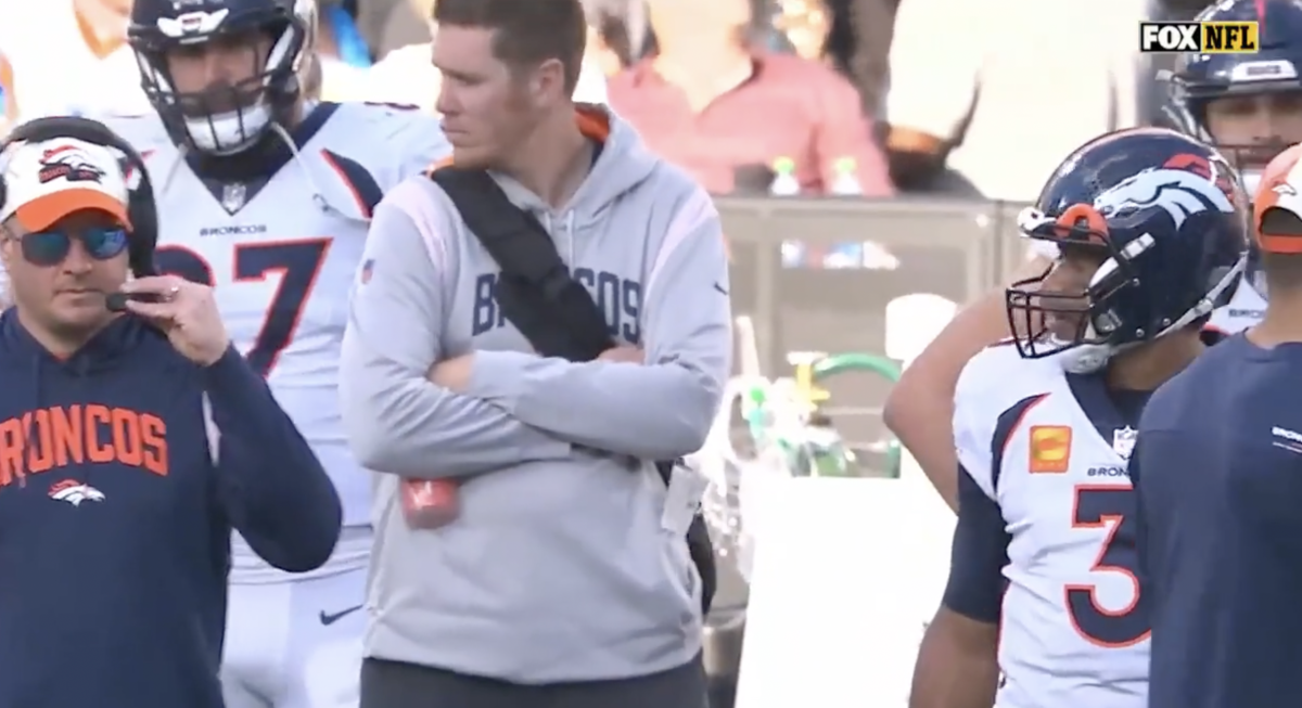 Nfl World Reacts To The Russell Wilson Sideline Video The Spun