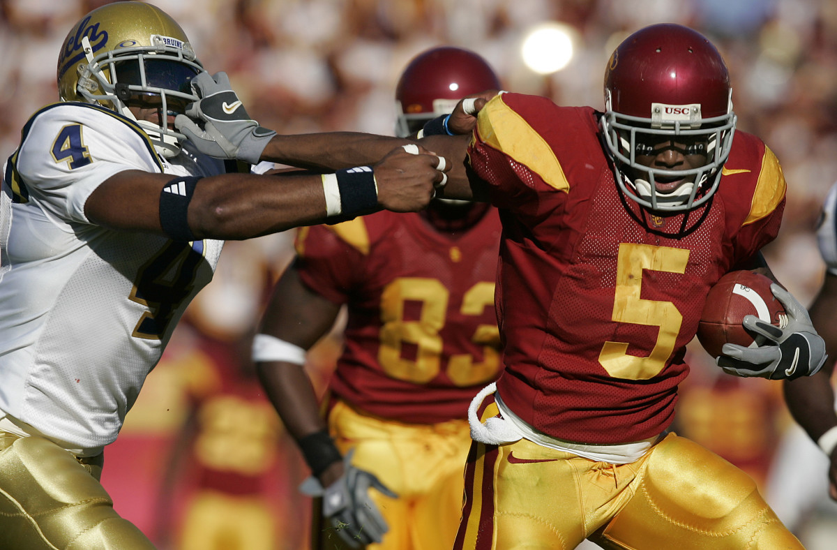 USC football: FC Barcelona star shows off Reggie Bush jersey