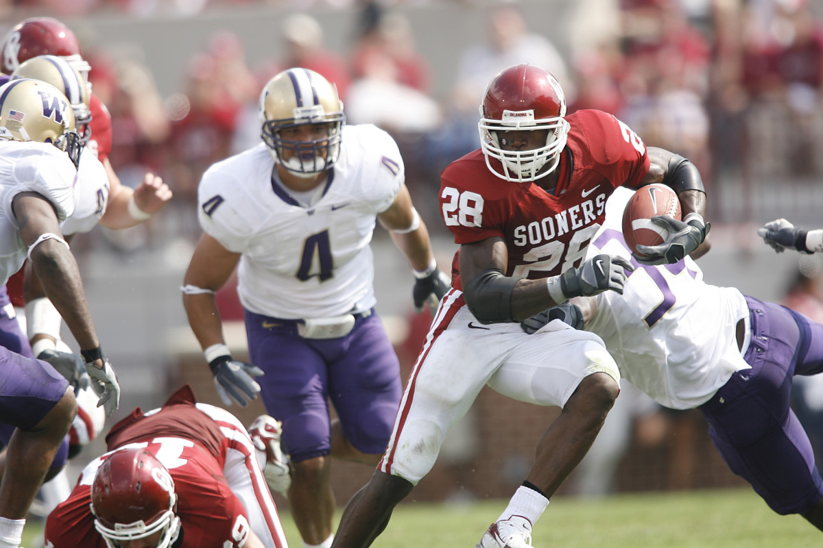 Adrian Peterson Oklahoma Sooners Unsigned Crimson Jersey Rushing