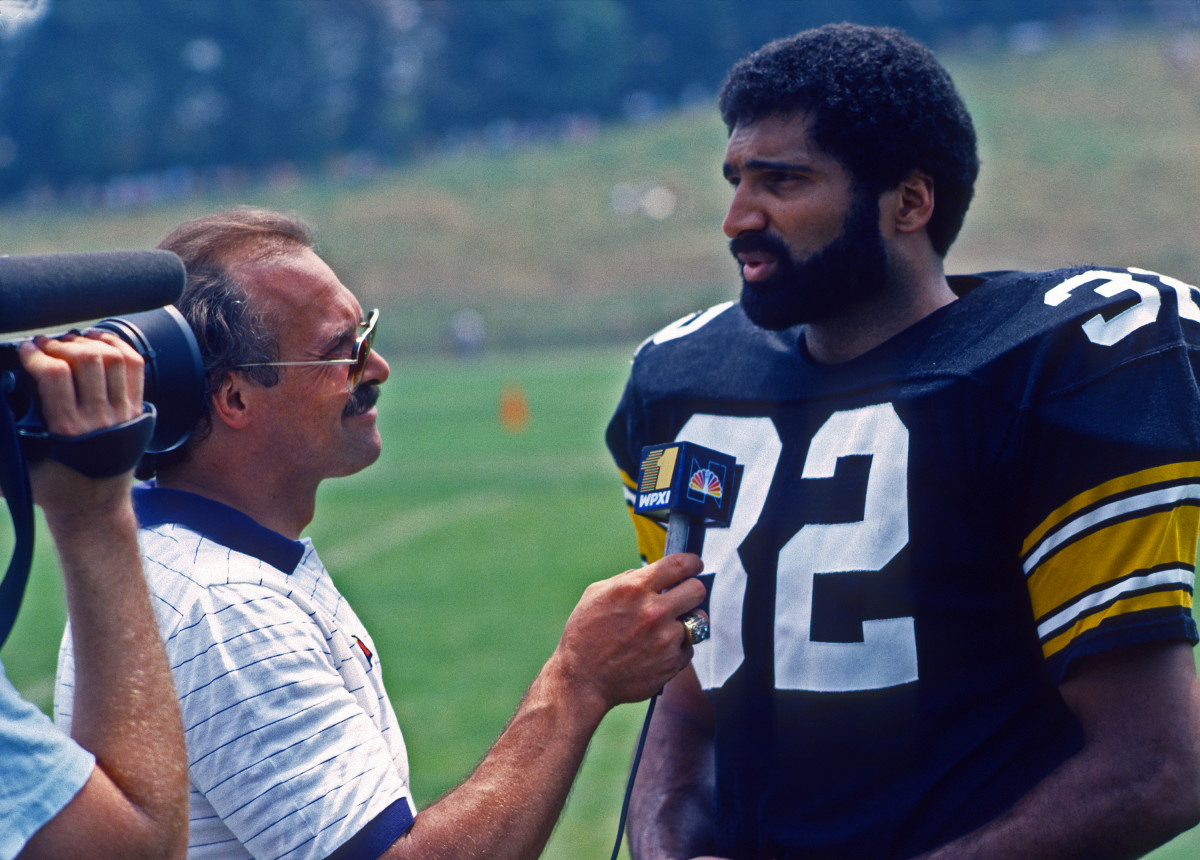 Steelers Hall of Fame RB Franco Harris, author of 'The Immaculate