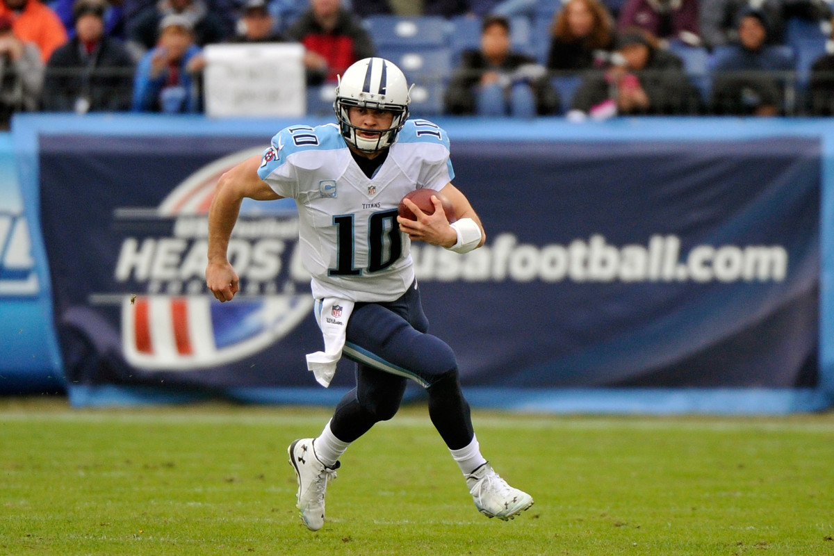 Tennessee Titans won't pick up fifth-year option on QB Jake Locker