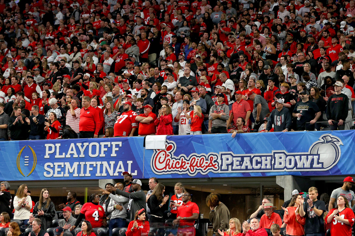 Look: Shirtless Georgia Fan Is Going Viral Tonight   The Spun