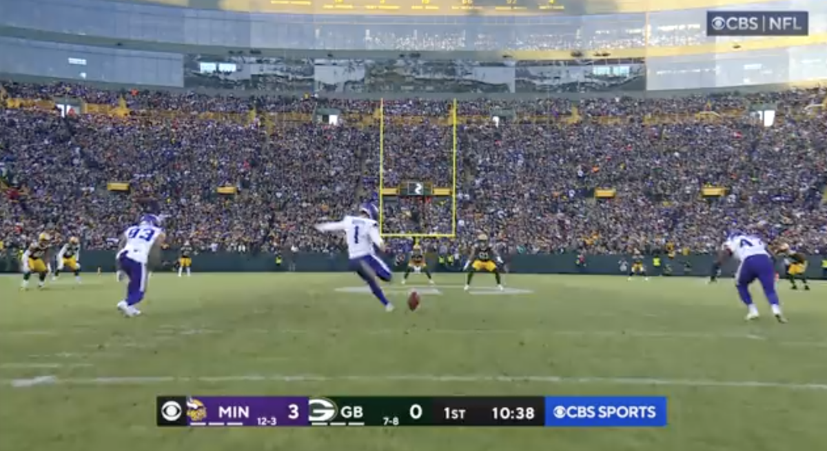 Look Epic Packers' Kickoff Return Highlight Is Going Viral The Spun