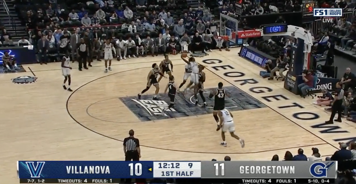 Video Insane College Basketball Dunk Is Going Viral Tonight The Spun