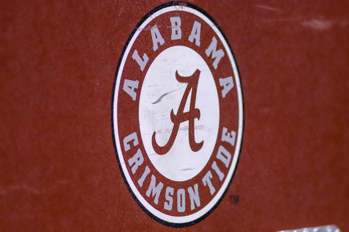 Alabama Wide Receiver Transferring After Playoff Loss To Michigan The