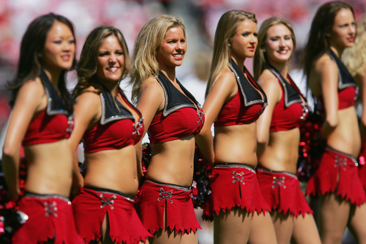 Tampa Bay Bucs Cheerleader  Nfl cheerleaders, Hottest nfl cheerleaders, Buccaneers  cheerleaders