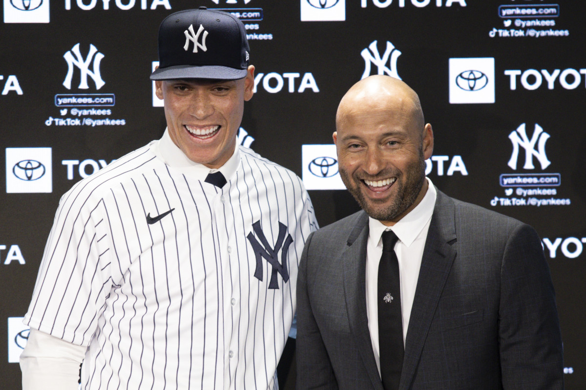Aaron Judge and Derek Jeter New York Yankees signatures shirt