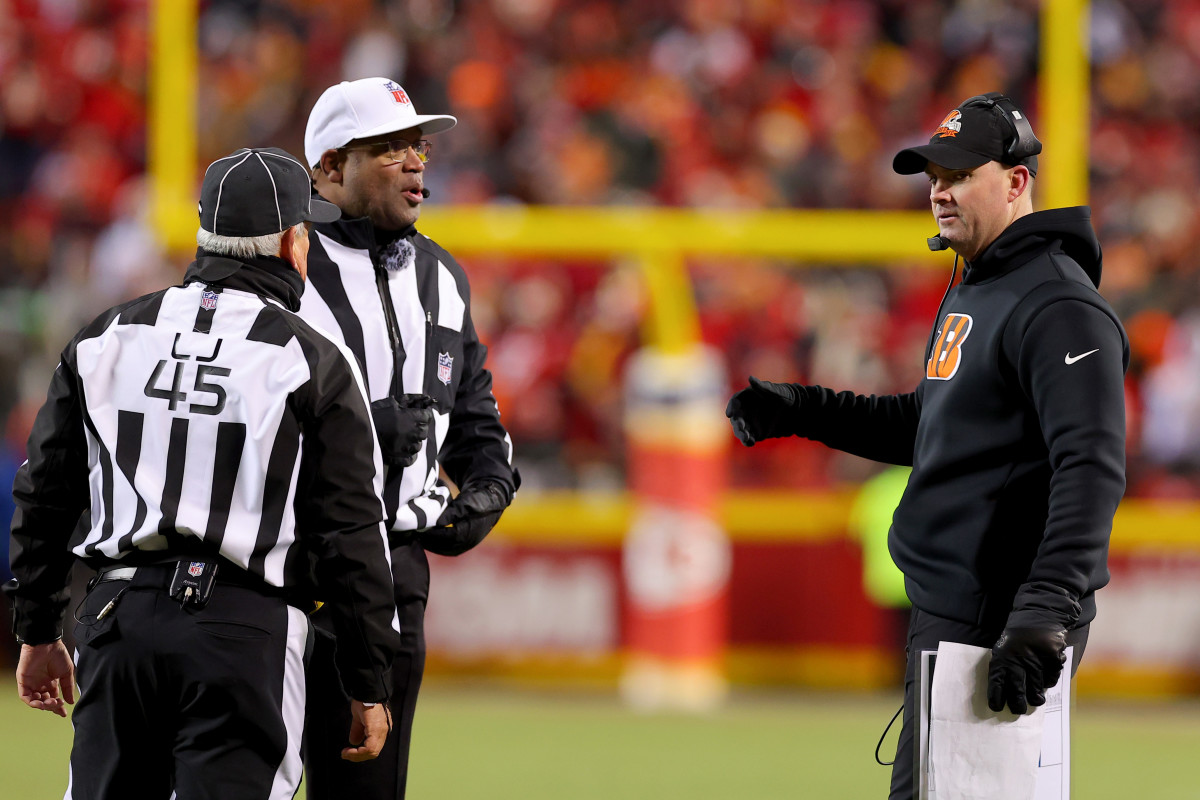 NFL Fans Furious With Refs In Jets vs. Chiefs Game - The Spun