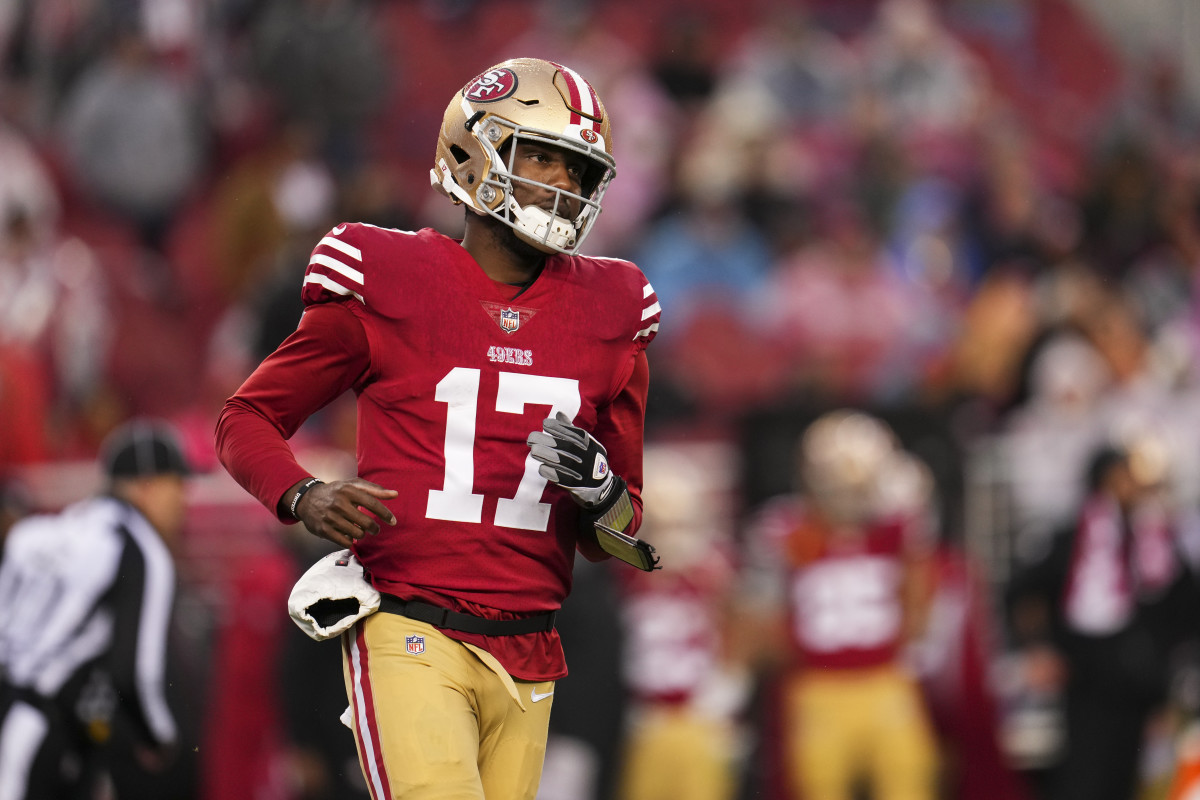 Josh Johnson Taken To Locker Room, In Concussion Protocol The Spun
