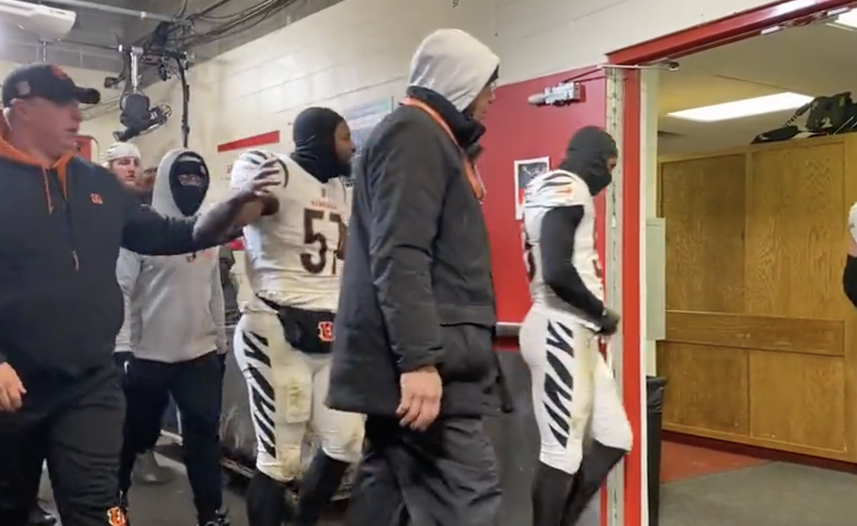 Look: NFL World Reacts To Bengals Locker Room Video - The Spun