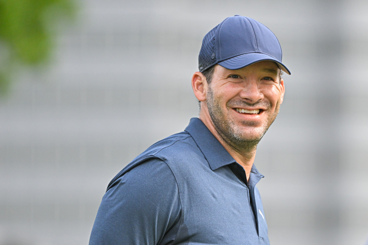 Tony Romo Appears To Hate Watching Zach Wilson Play - The Spun