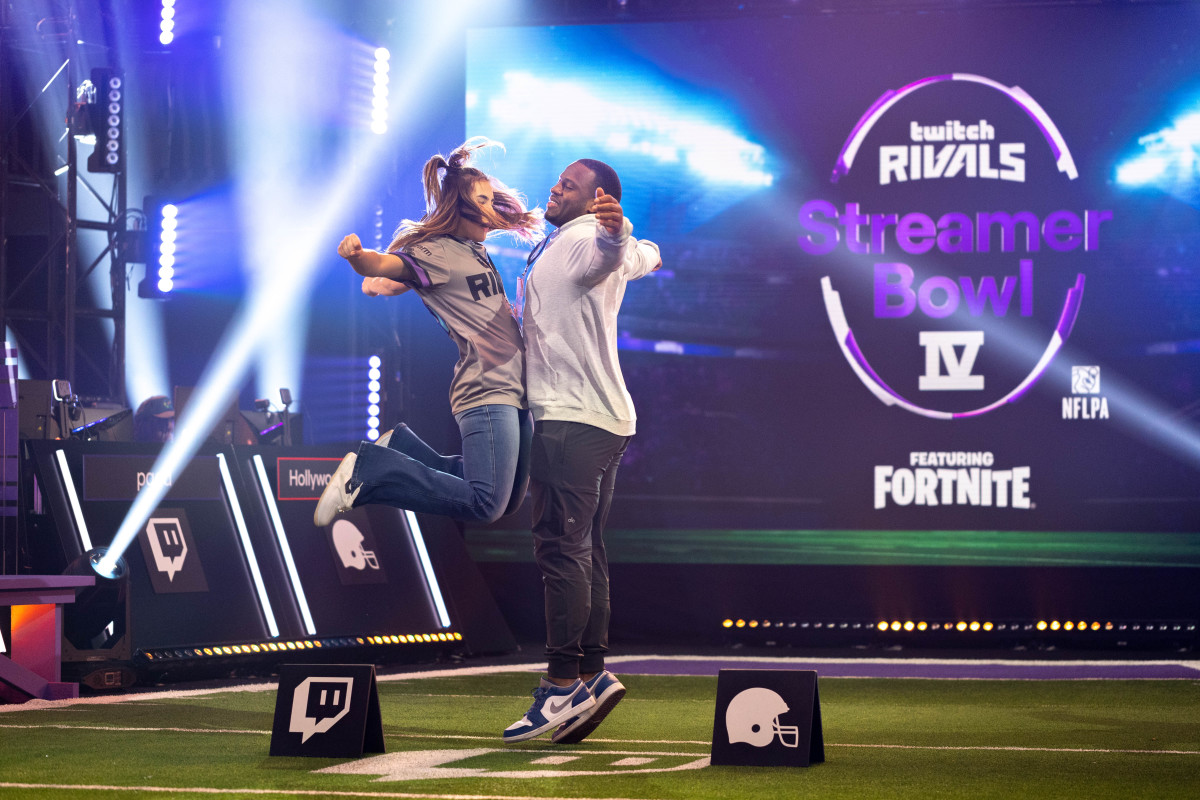 Q&A With Twitch's Alex & Andrea Botez (BotezLive): Streamer Bowl