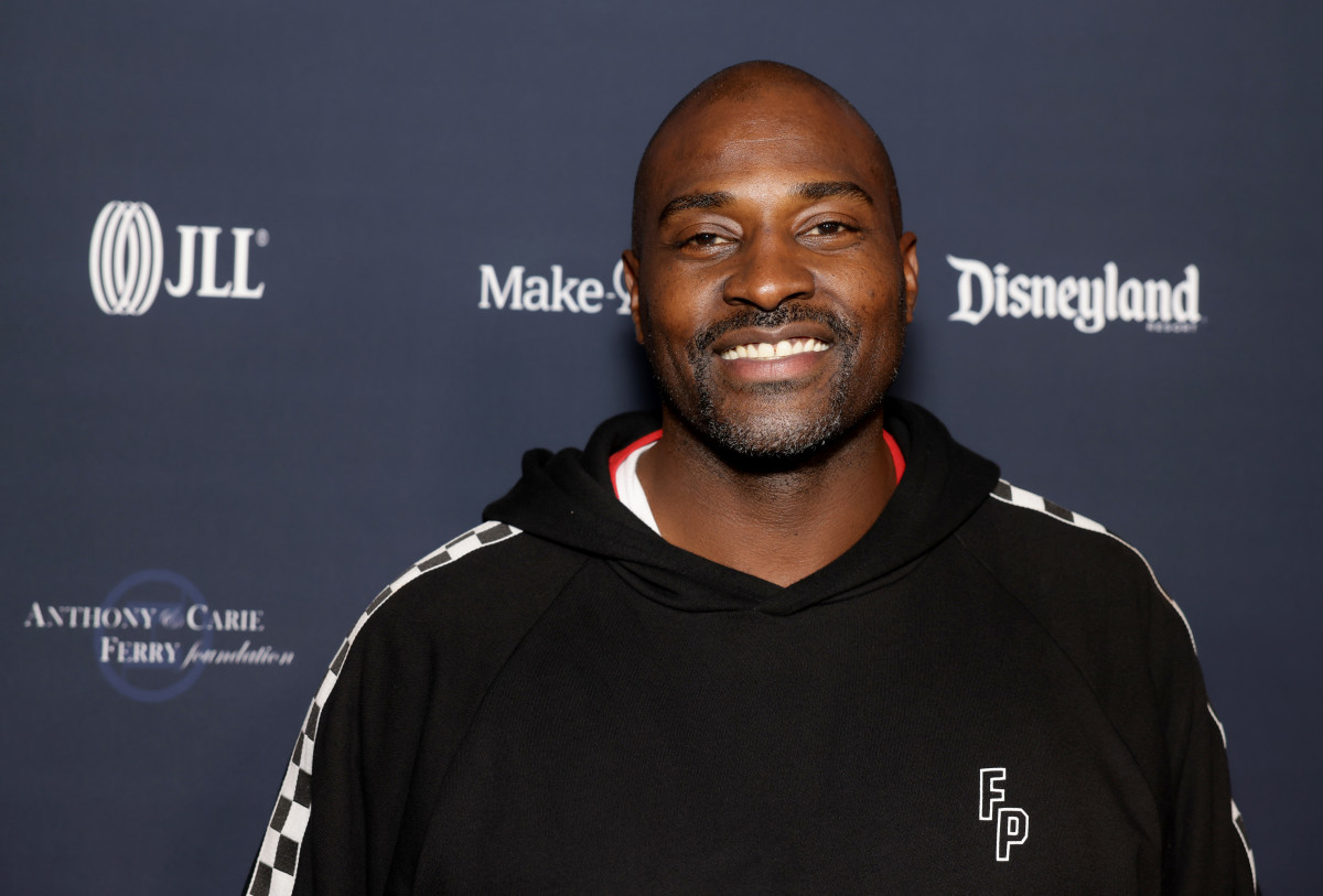 Marcellus Wiley has problem with transgender athletes