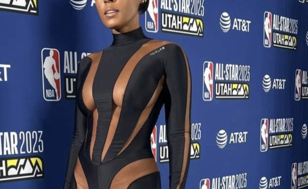 GQ Sports on X: .@JanelleMonae with some next-level accessories at # NBAAllStar  / X