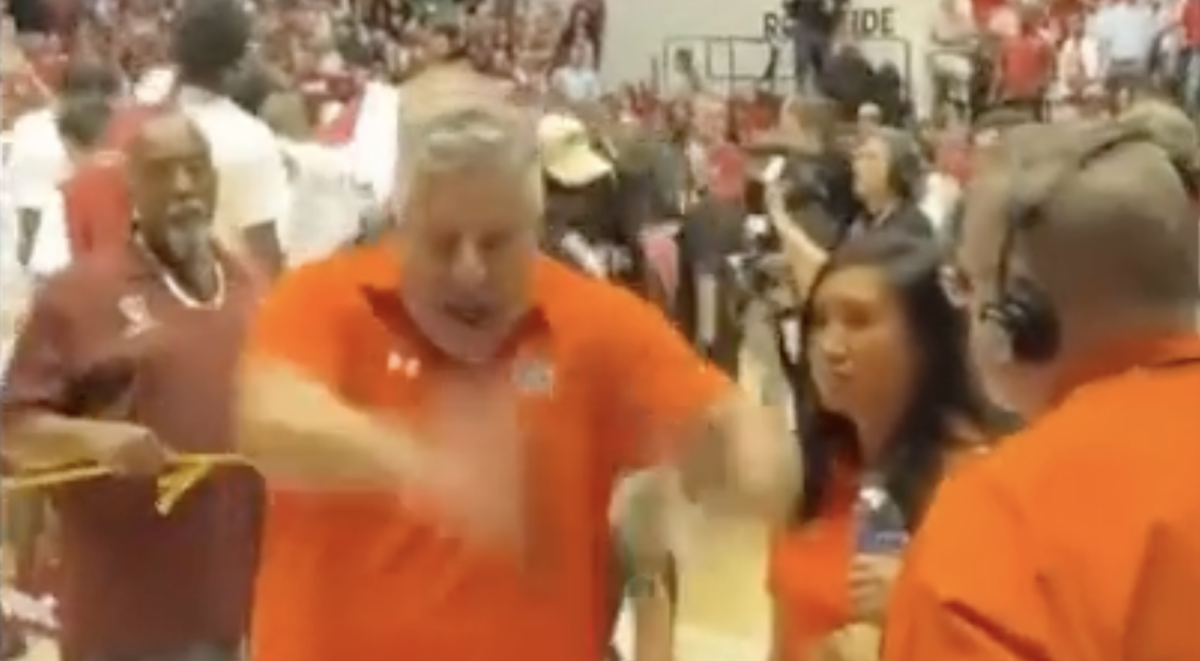 Sports World Reacts To The Viral Bruce Pearl Video - The Spun