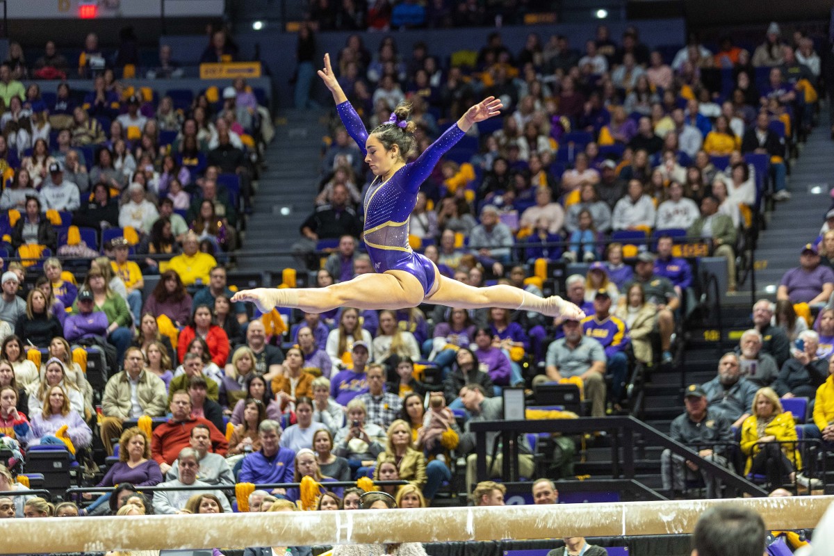 Look: Olivia Dunne LSU Teammate Going Viral - The Spun