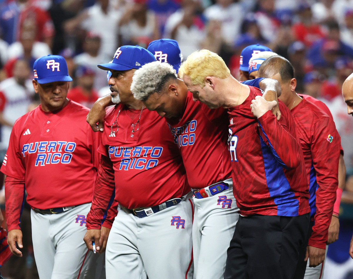 Breaking: Edwin Diaz Injured During Team Celebration - The Spun: What's  Trending In The Sports World Today