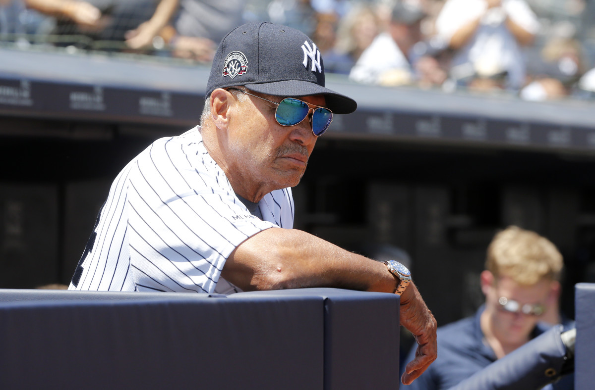 Reggie Jackson waves to fans at Yankee Stadium before the New York