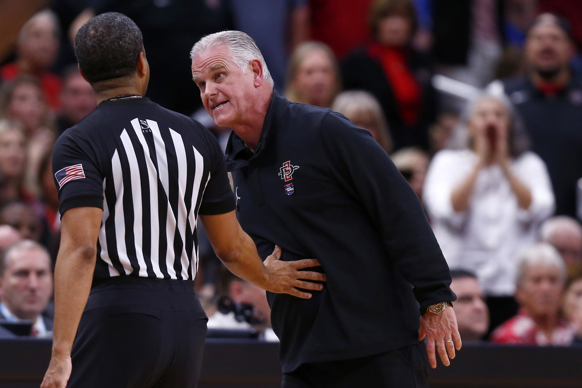 Sports World Reacts To NCAA Tournament Referee Announcement The Spun