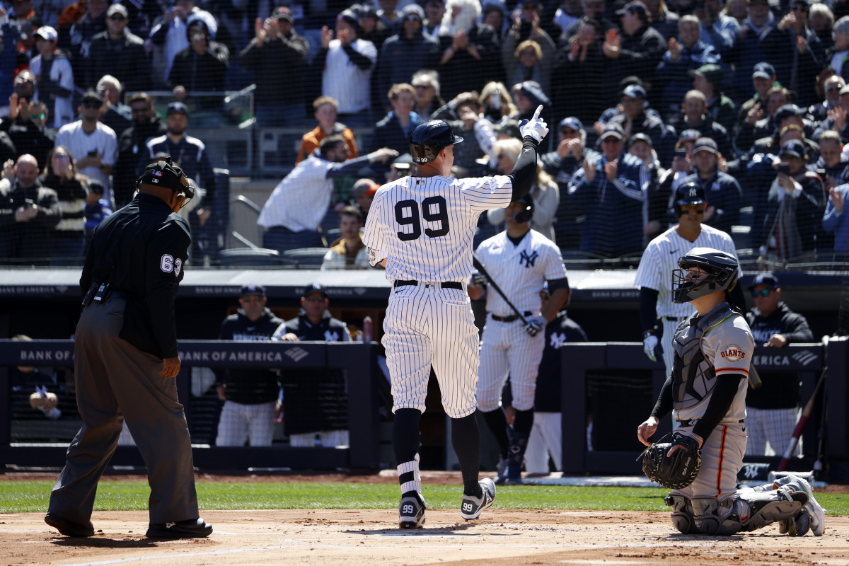 Sports World Reacts To Yankees vs. Giants Game Time The Spun What's