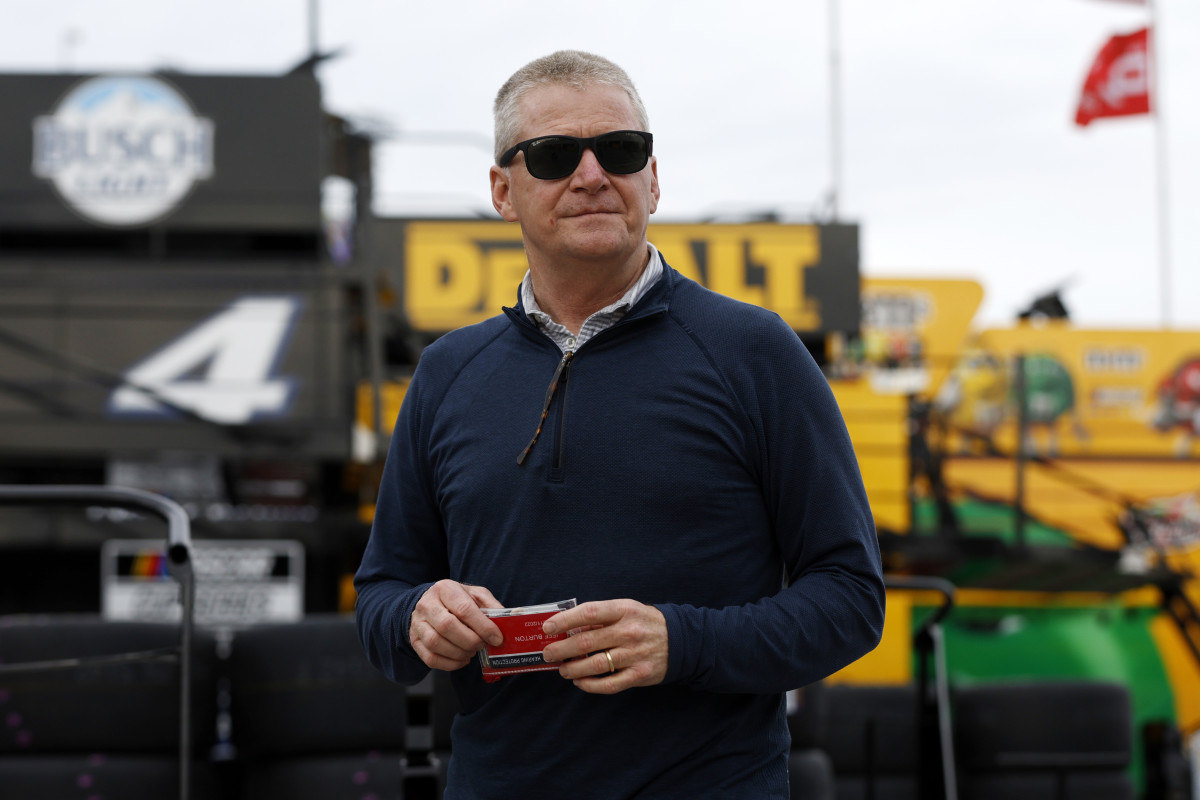 Jeff Burton Had Emotional Reaction To His Son's First NASCAR Win - The Spun