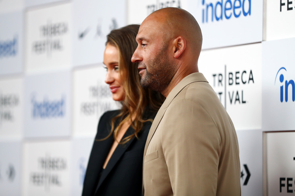 Sports World Reacts To Derek Jeter, Wife Announcement - The Spun: What's  Trending In The Sports World Today