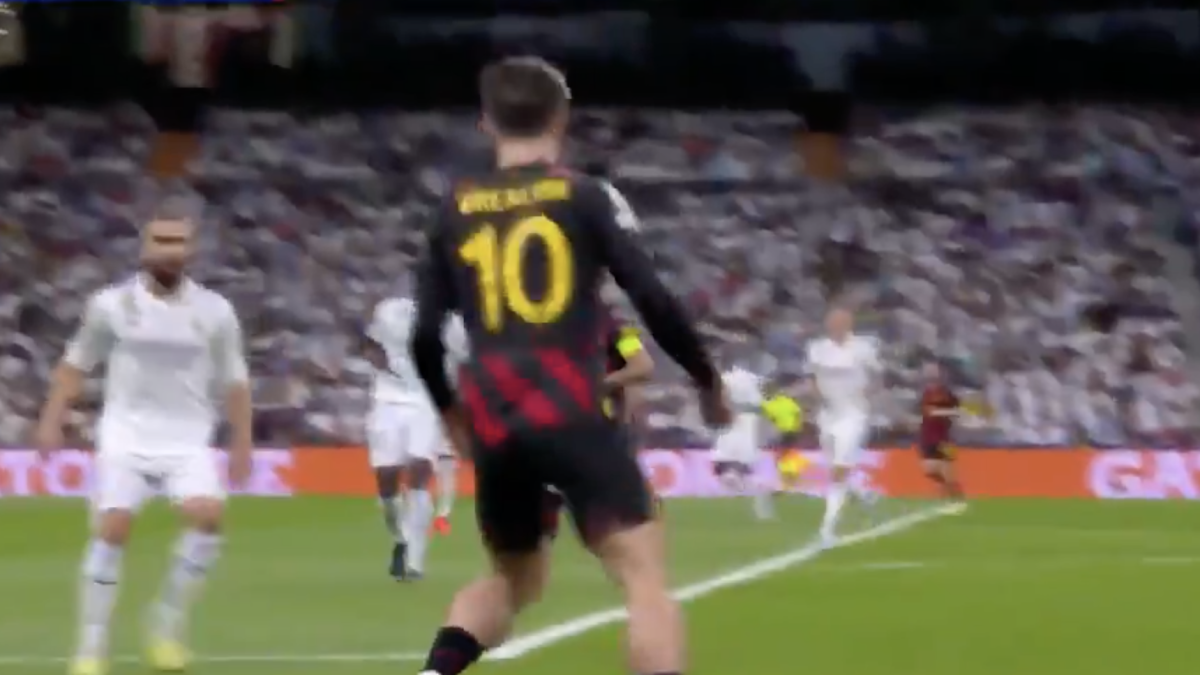 Look CBS Interrupted Notable Soccer Game For Trump Report The Spun