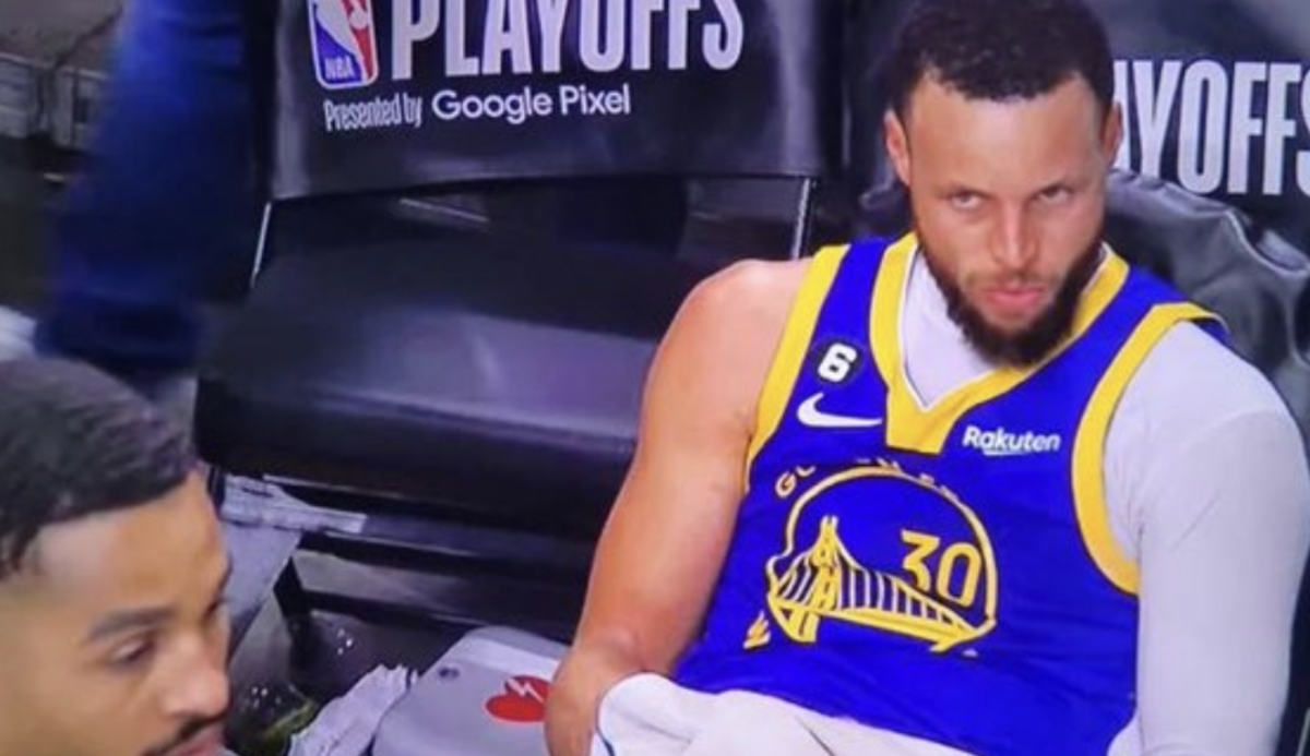 Look: Photo Of Steph Curry, Jordan Poole Is Going Viral - The Spun: What's  Trending In The Sports World Today