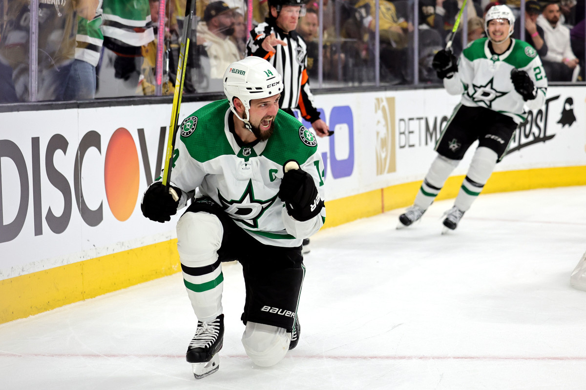 Jamie Benn's Violent Cross Check Leads to Early Ejection in Game Three