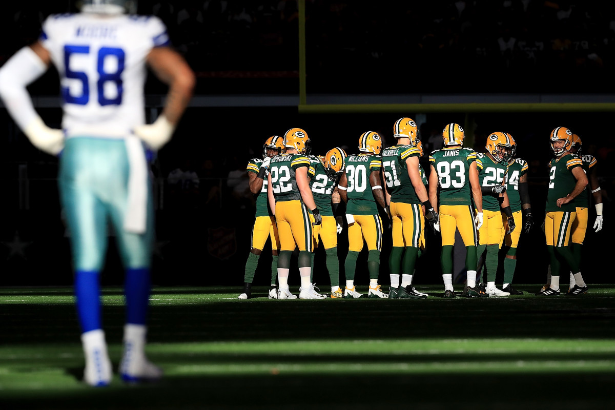 NFL Fans React To Packers Staggering Amount Of Revenue The Spun   Green Bay Packers V Dallas Cowboys 