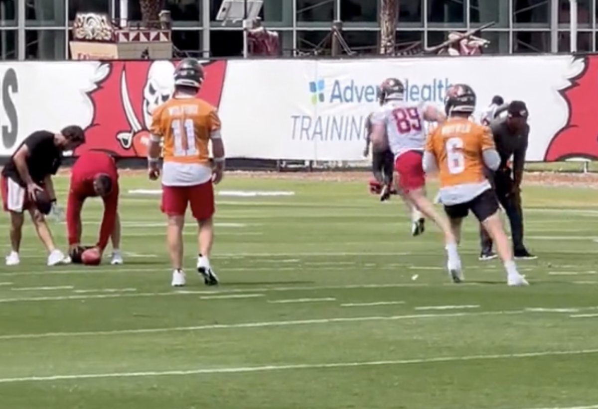 NFL fans mock Buccaneers QBs Baker Mayfield, Kyle Trask after practice  throwing session goes viral