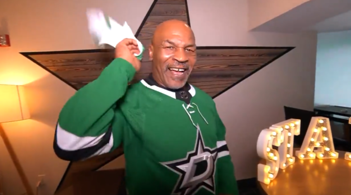 Look: Mike Tyson, WWE Legend Spotted At Game Together - TrendRadars