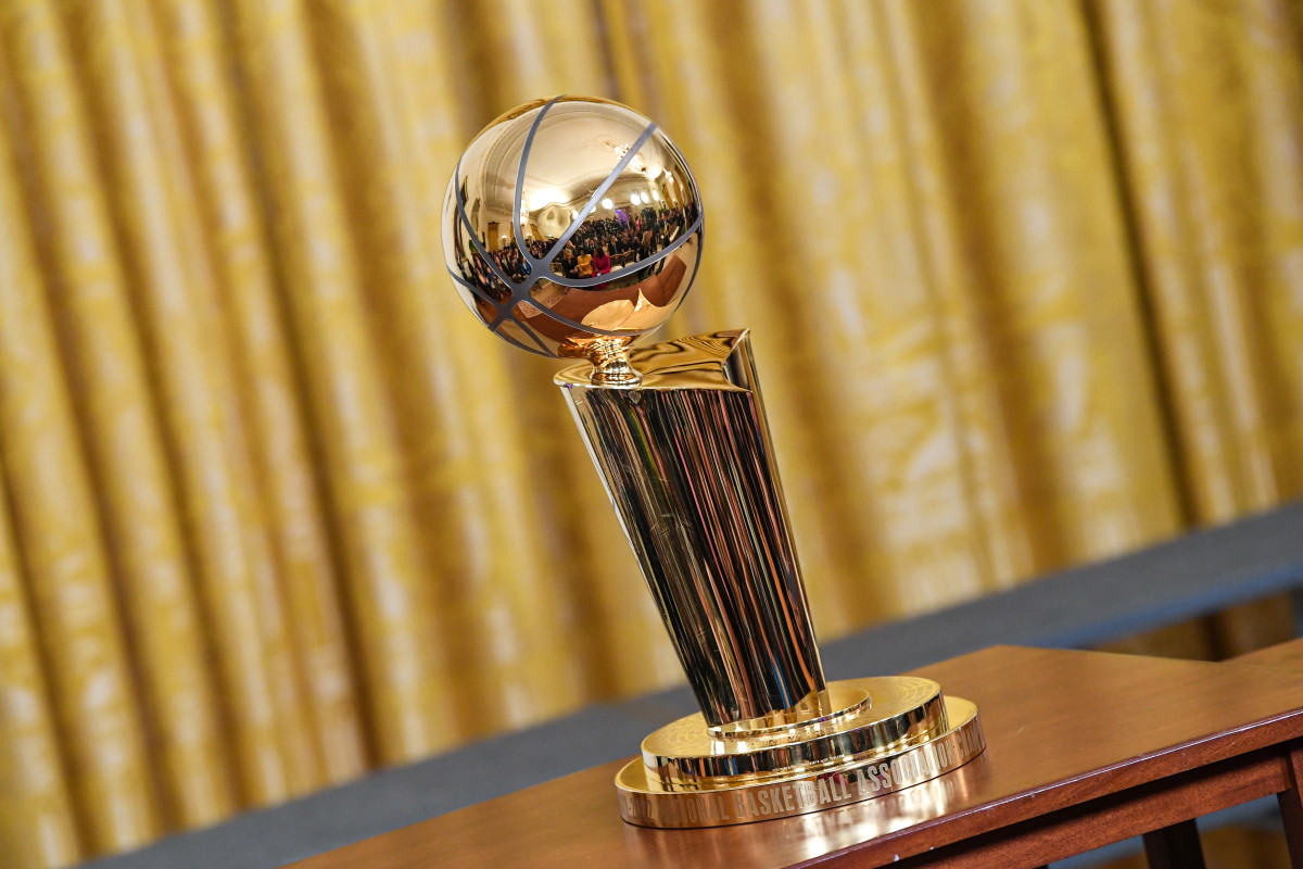The Larry Obrien Trophy Took Very Unique Route To Nba Finals The Spun