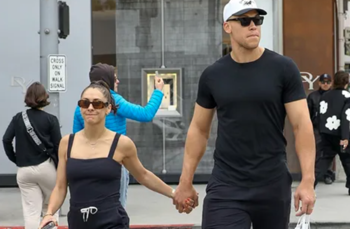 Aaron Judge, Private Wife Spotted On Shopping Trip - The Spun