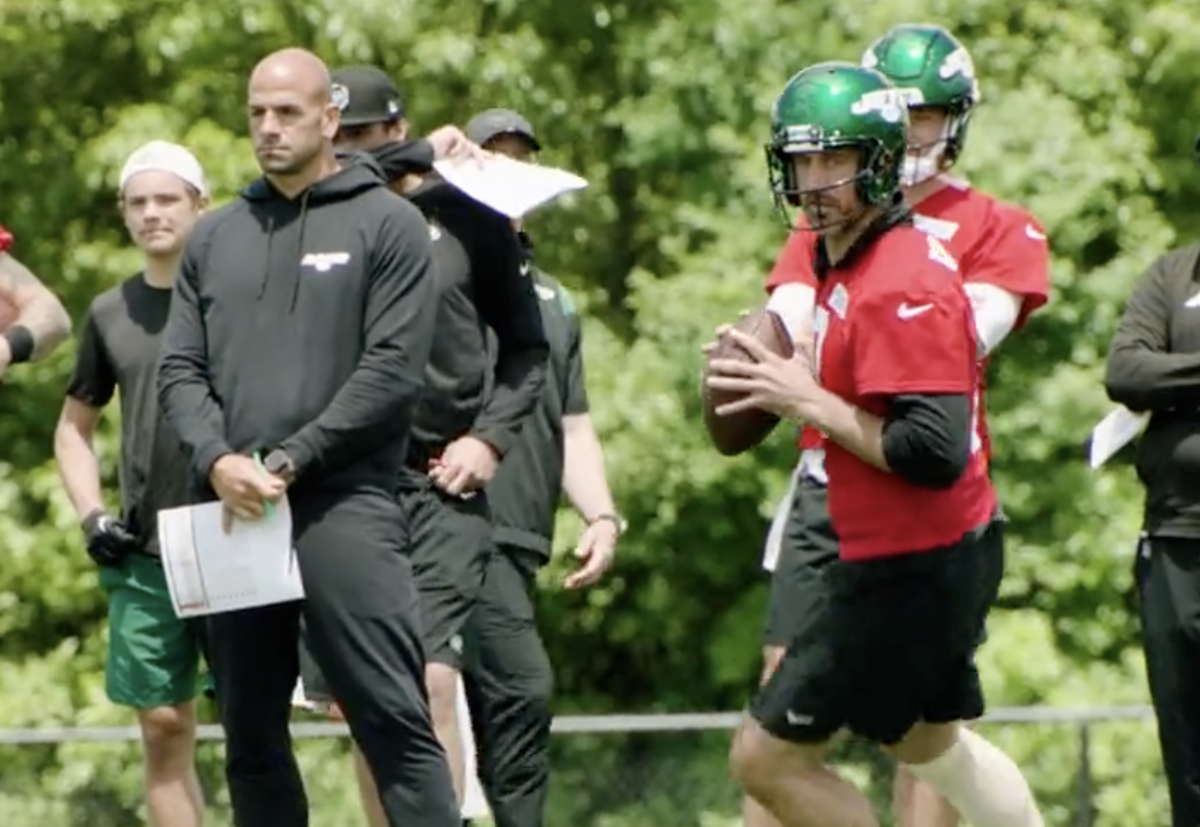Jets Fans Salivating Over Aaron Rodgers' Deep Throw In Practice The
