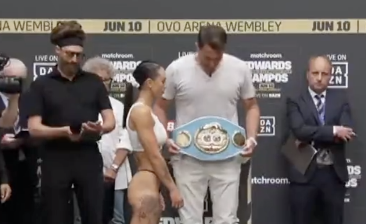 Boxer Who Showed Up To Weigh-In With Body Paint Responds To Recent  Criticism - The Spun