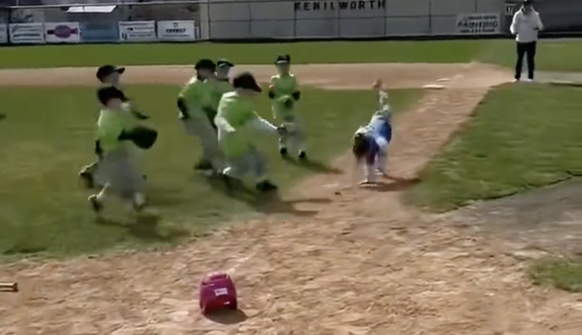 Young Girl Making Headlines For Epic Move In First Tee Ball Game The Spun