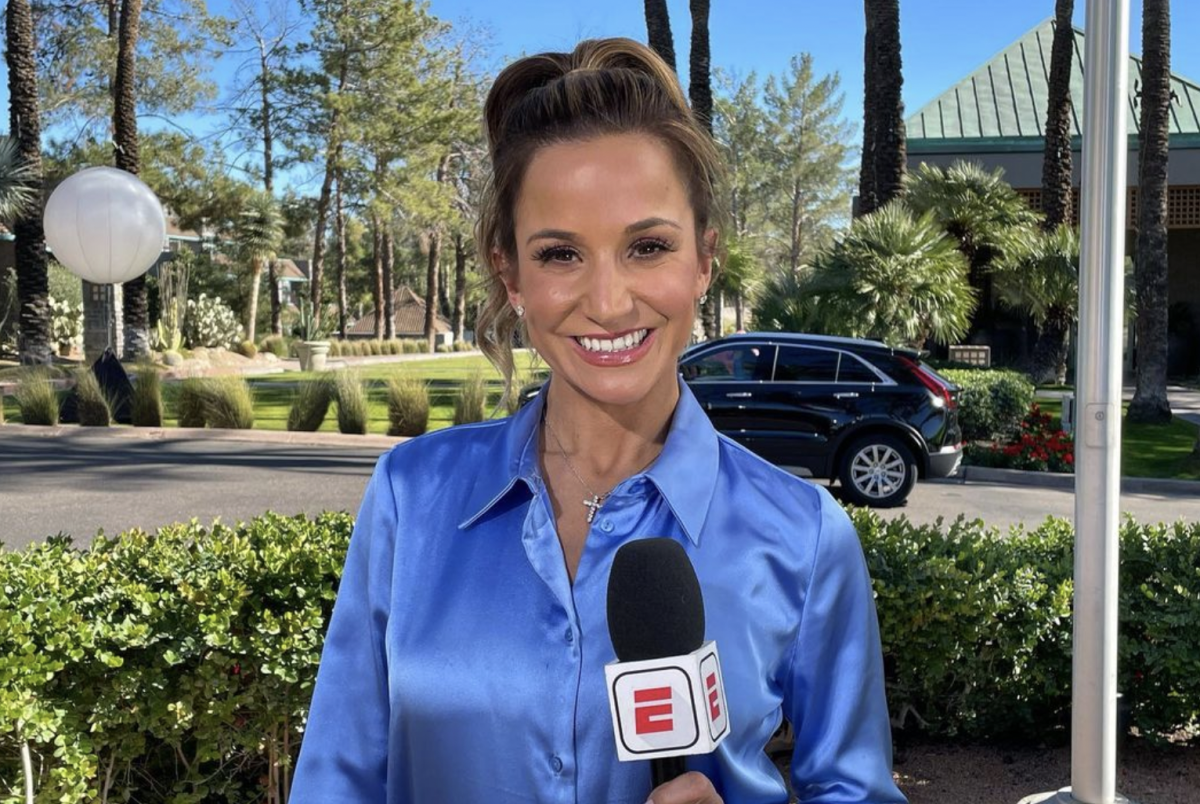 Fans React To Nfl Reporter Dianna Russini Leaving Espn The Spun