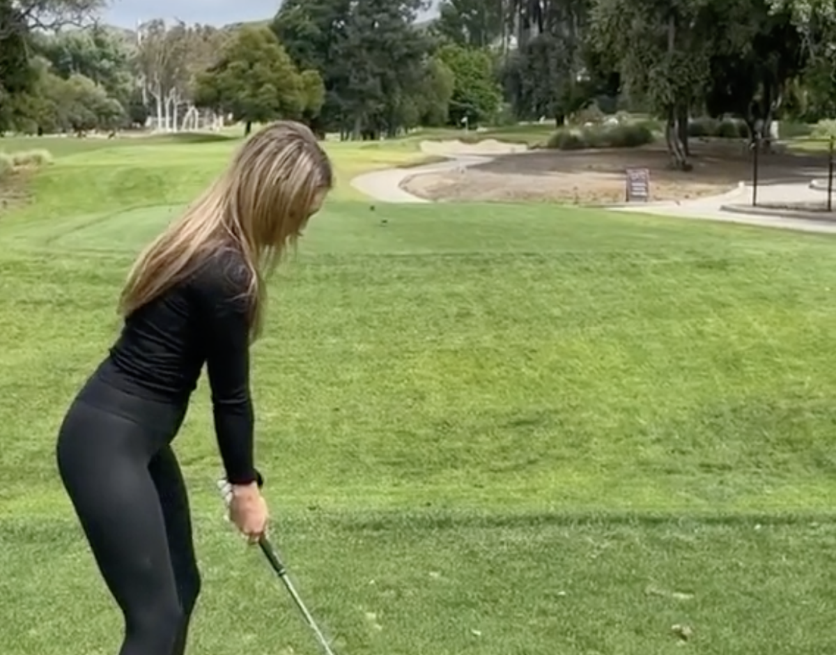 Golf Fans Are Obsessed With Cart Girl Who's Making Headlines - The Spun