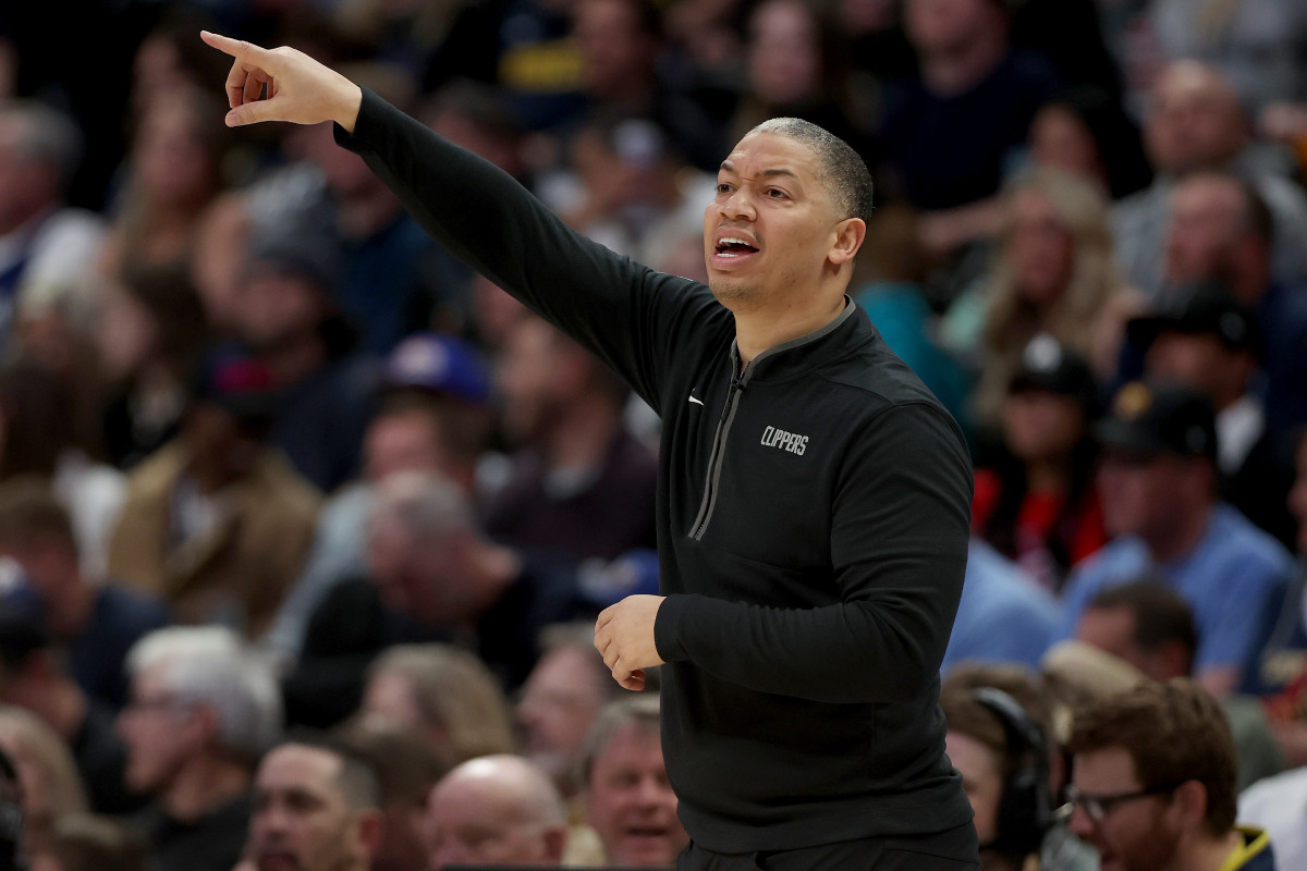 Clippers Make Contract Decision On Head Coach Ty Lue - The Spun