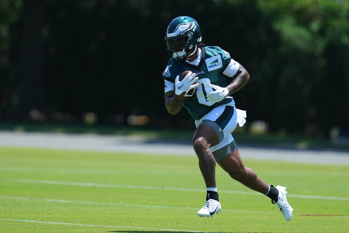 Eagles Reveal New Jersey Numbers: D'Andre Swift Makes Franchise History