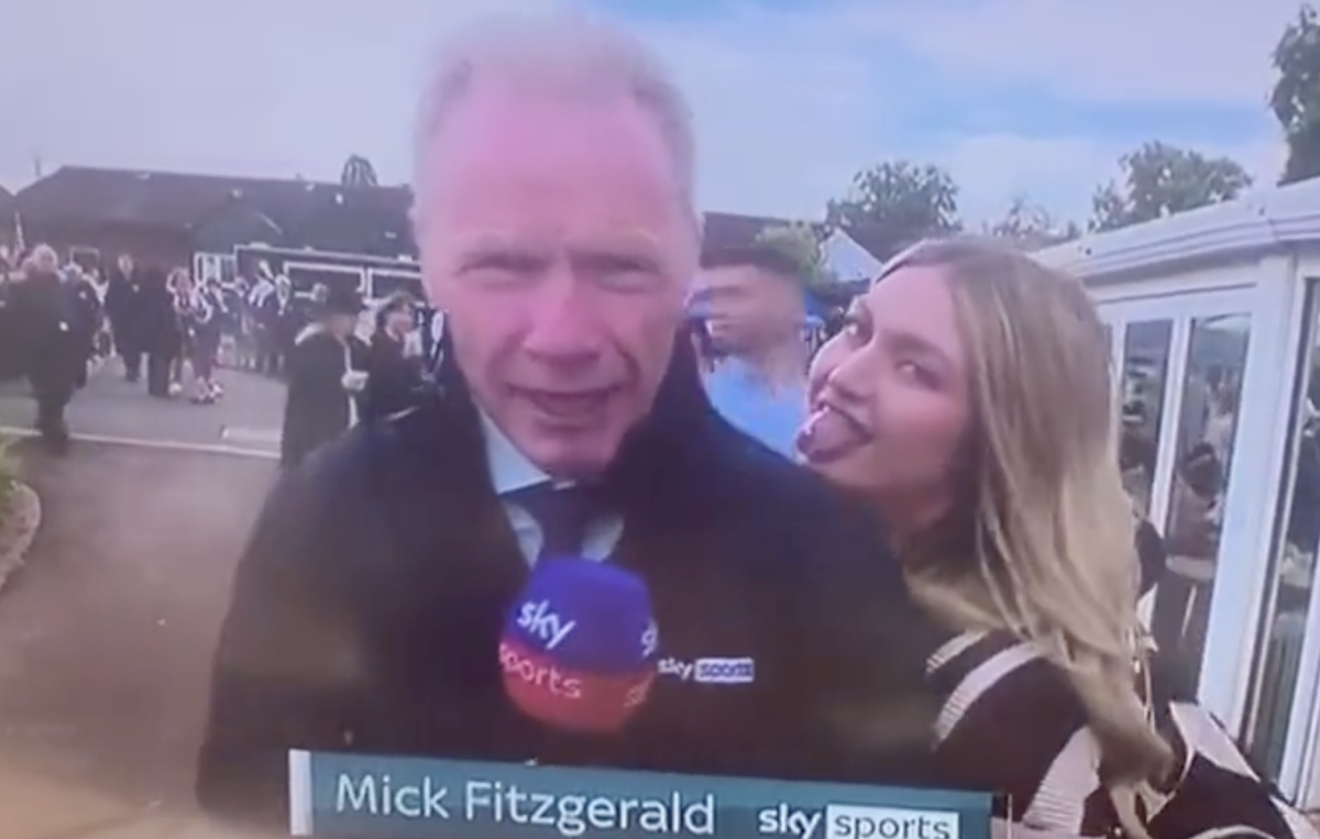 Woman Crashes Live Sky Sports Broadcast With Raunchy Message The Spun