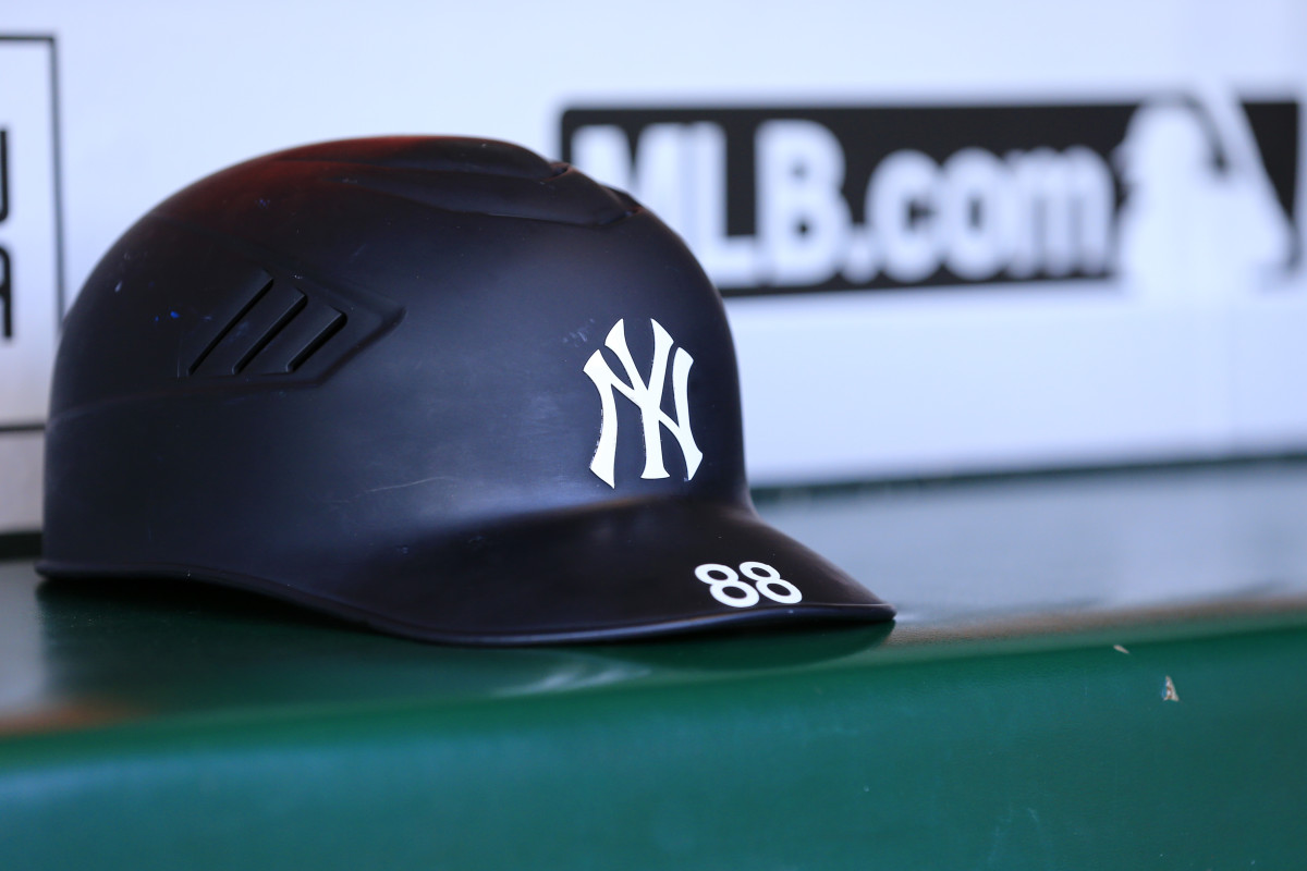 SAN FRANCISCO, CALIFORNIA - APRIL 26: A detailed view of a New York Yankees batting helmet prior to the game against the San Francisco Giants at Oracle Park on April 26, 2019 in San Francisco, California. (Photo by Daniel Shirey/Getty Images)