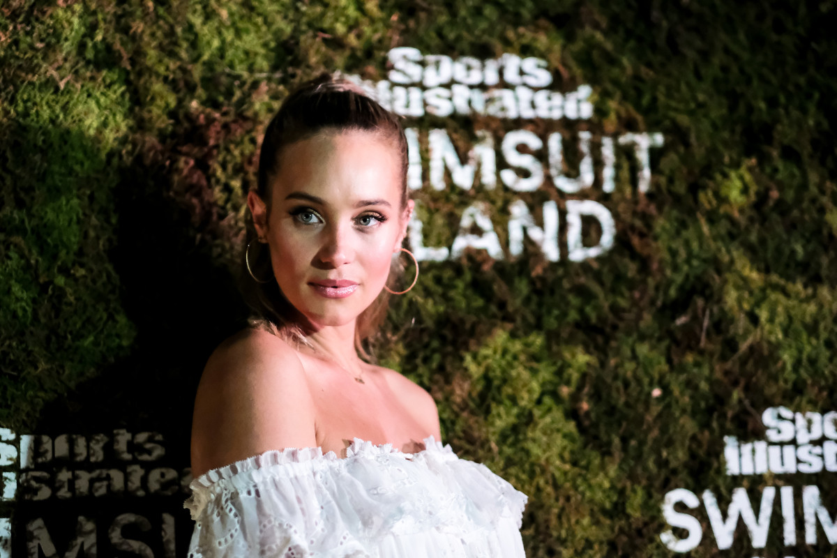 Derek Jeter's wife, Hannah, at a Sports Illustrated Swimsuit Island event.
