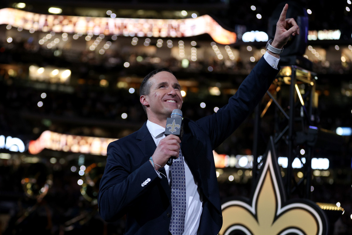 Drew Brees being honored by the Saints at the Superdome.