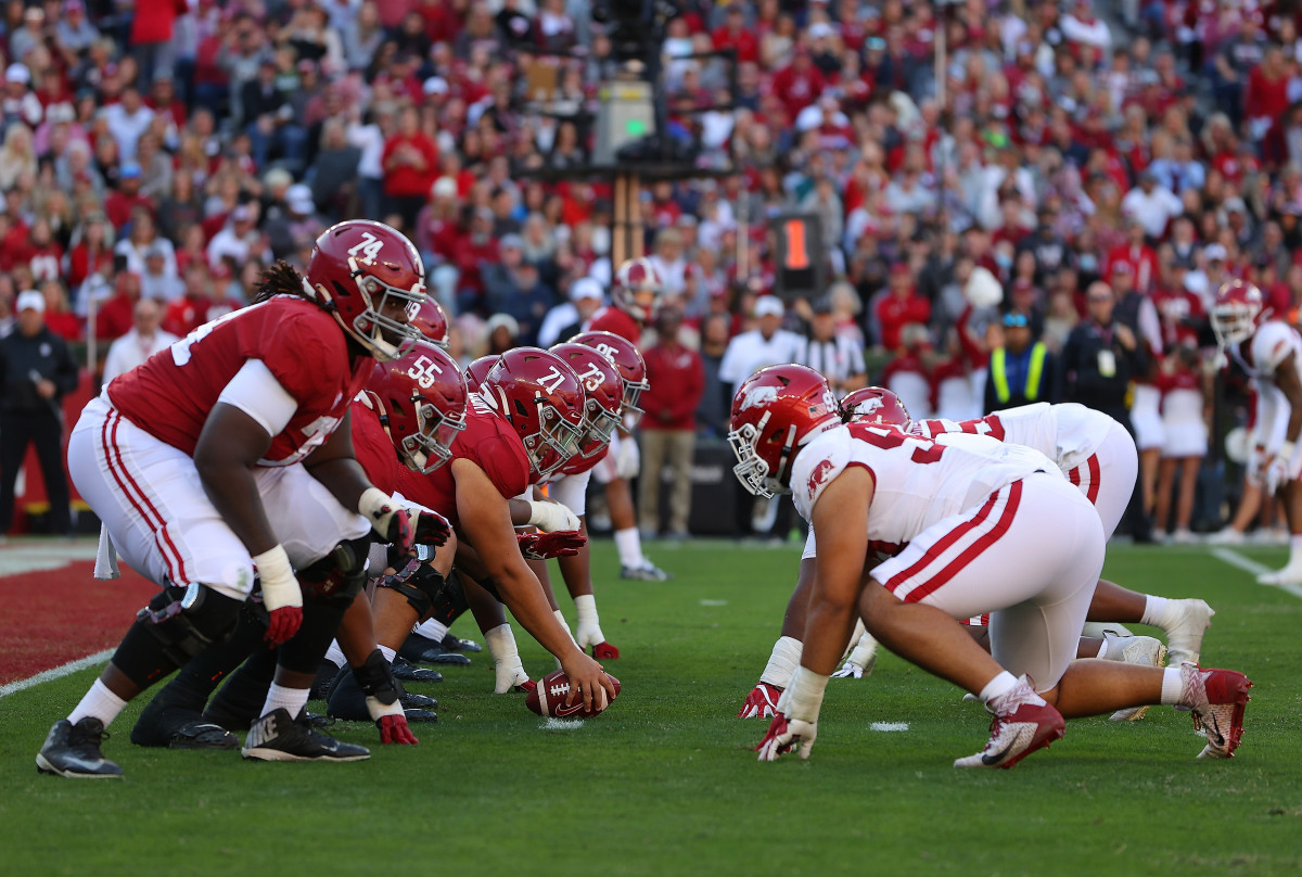 TUSCALOOSA, ALABAMA - NOVEMBER 20:  The Alabama Crimson Tide offense lines up against the Arkansas Razorbacks defense during the first half at Bryant-Denny Stadium on November 20, 2021 in Tuscaloosa, Alabama. (Photo by Kevin C. Cox/Getty Images)