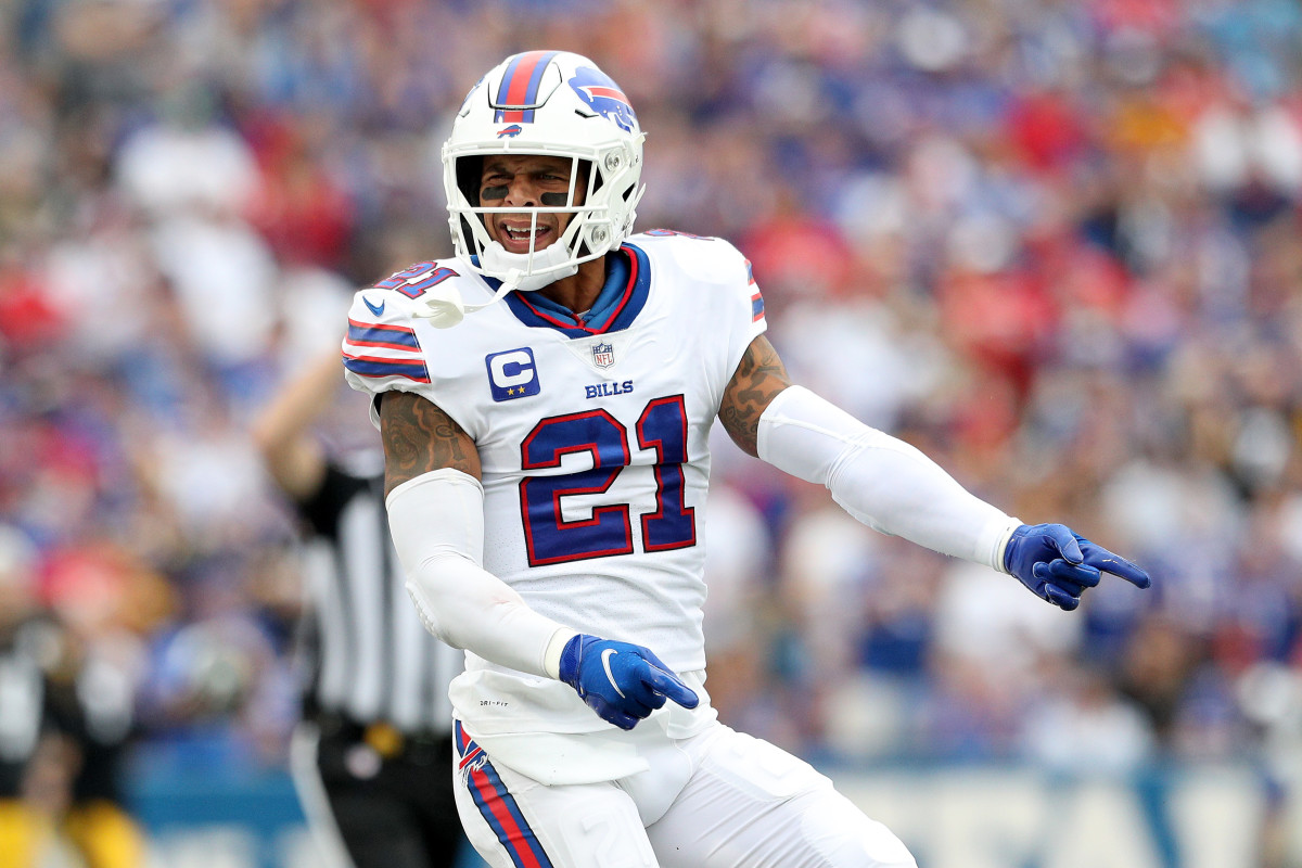 ORCHARD PARK, NEW YORK - SEPTEMBER 12: Jordan Poyer #21 of the Buffalo Bills reacts during the second quarter against the Pittsburgh Steelers at Highmark Stadium on September 12, 2021 in Orchard Park, New York. (Photo by Bryan Bennett/Getty Images)